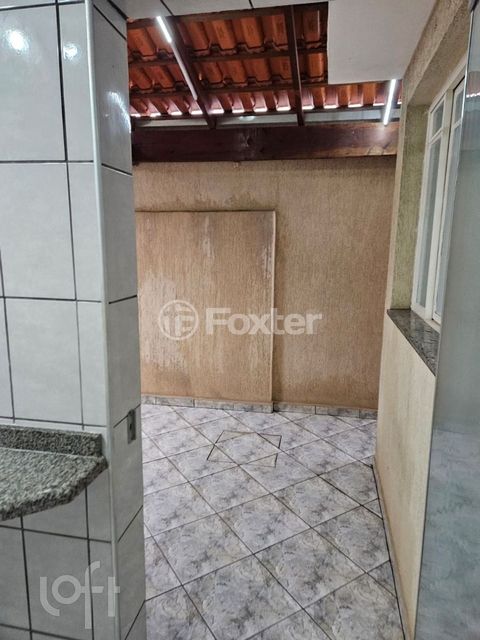 Image 4 - 887624