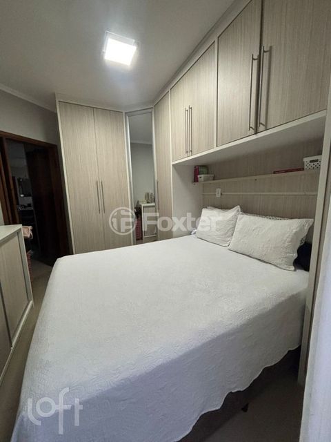 Image 8 - 887633