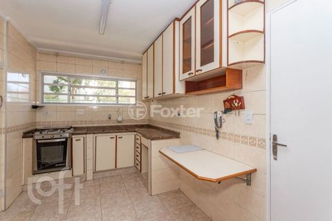 Image 9 - 887652