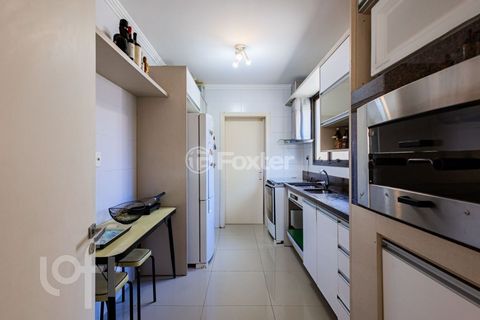Image 8 - 887658