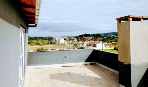 Image 8 - 887659
