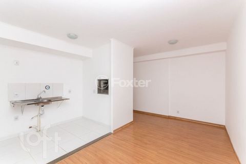 Image 1 - 887716