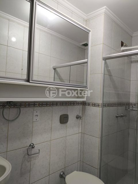 Image 4 - 887723