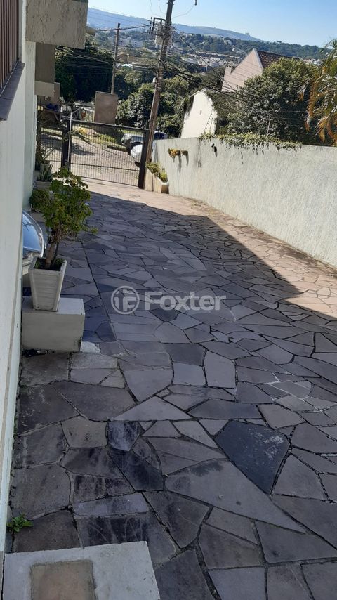 Image 3 - 887723