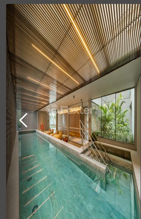 Image 7 - 887726