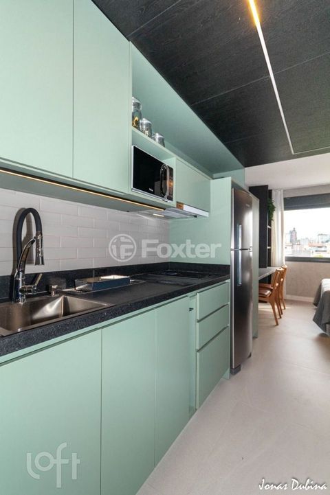 Image 7 - 887732