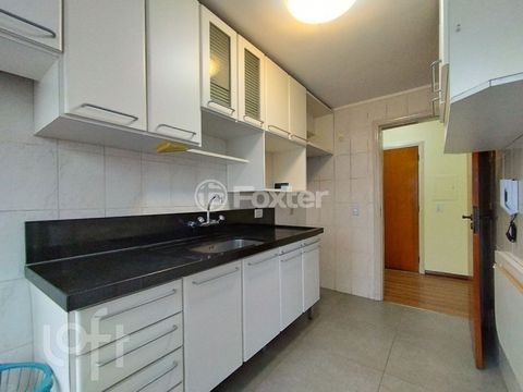 Image 8 - 887737