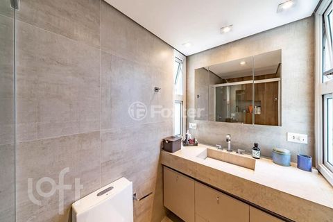Image 9 - 887741