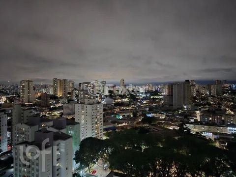 Image 12 - 887743