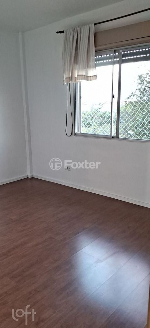 Image 7 - 887761