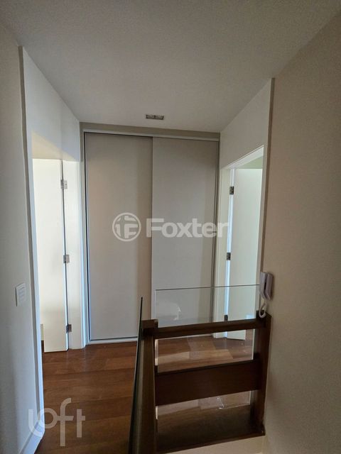 Image 7 - 887797