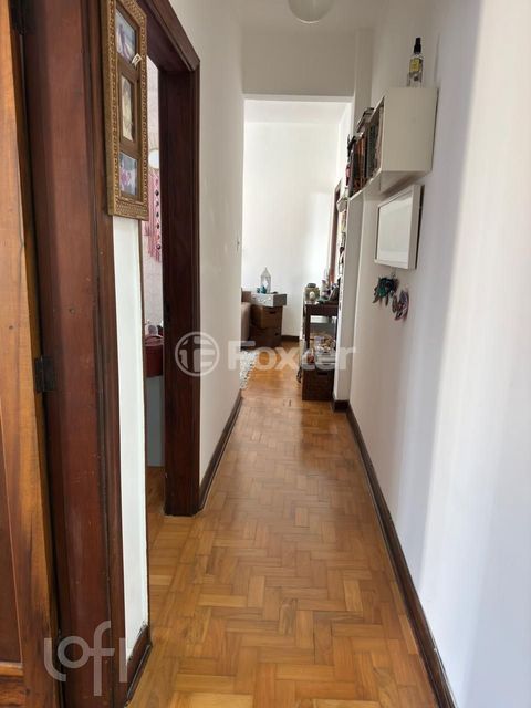 Image 3 - 887833
