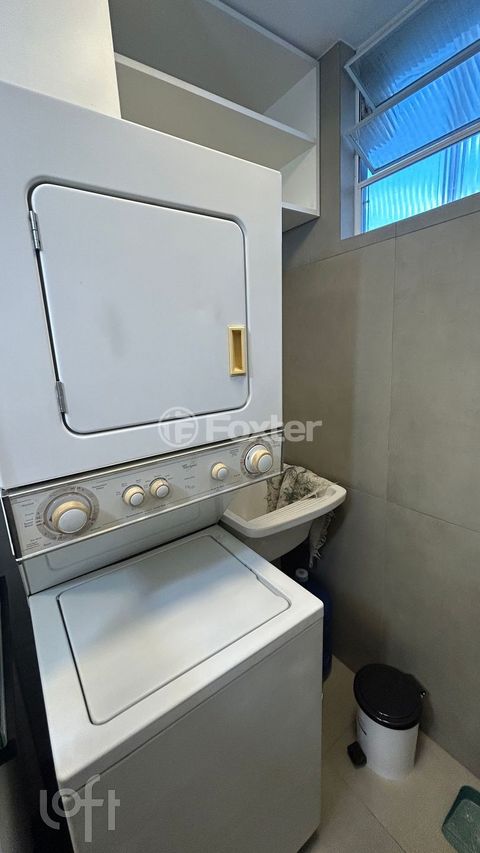 Image 7 - 887836