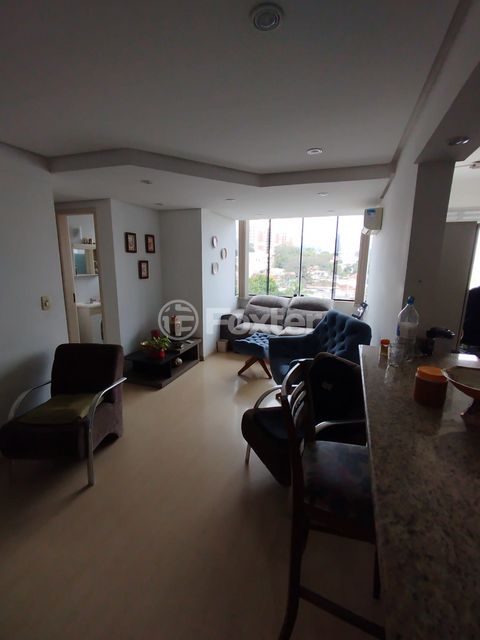 Image 0 - 887838