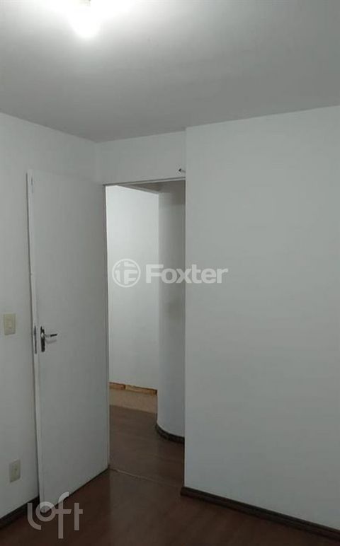Image 5 - 887845