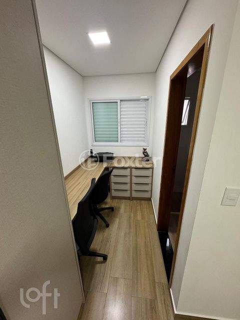 Image 9 - 887847