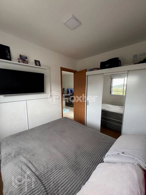Image 7 - 887851
