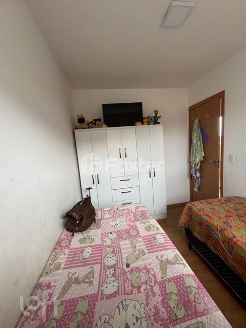 Image 10 - 887851