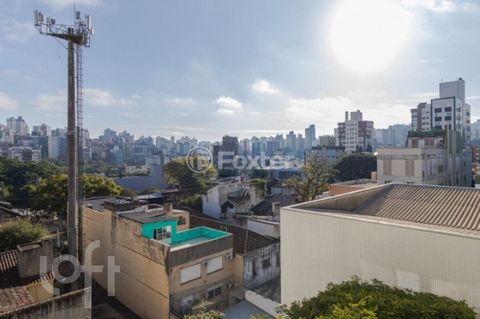 Image 5 - 887852