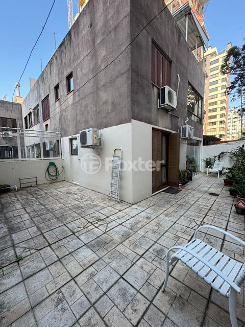 Image 9 - 887853