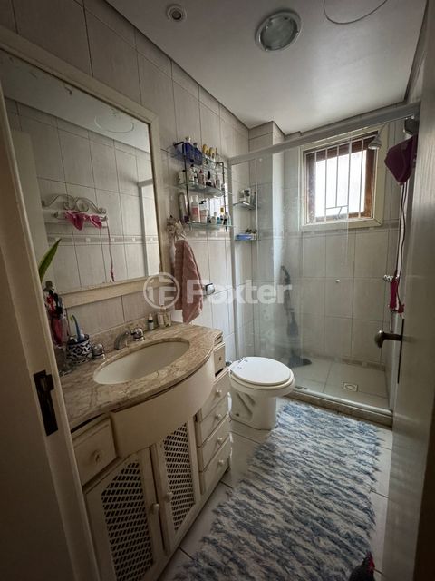Image 7 - 887853