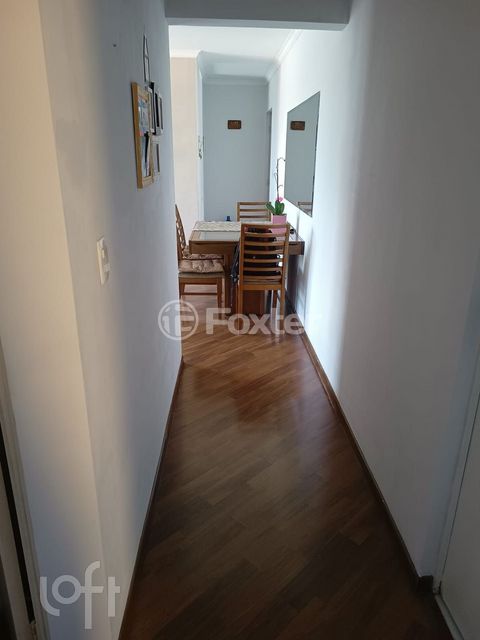 Image 8 - 887854
