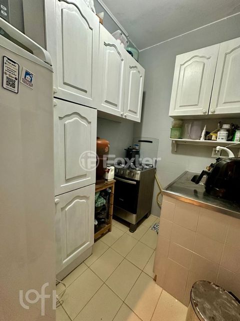 Image 6 - 887856