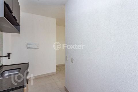 Image 7 - 887858