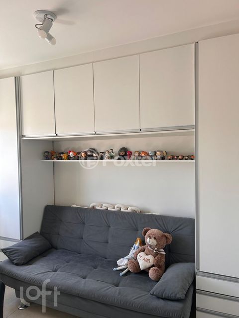 Image 7 - 887859