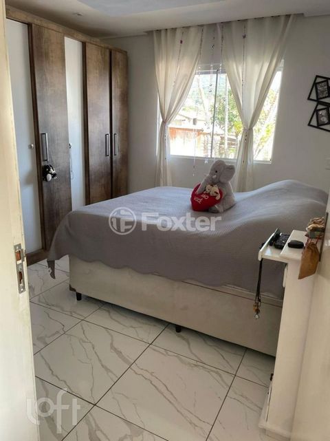 Image 9 - 887862