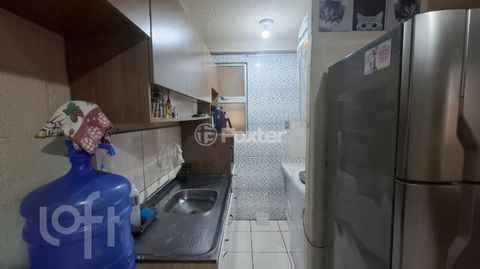 Image 4 - 887882