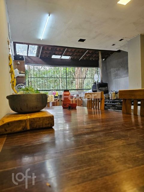 Image 3 - 887883