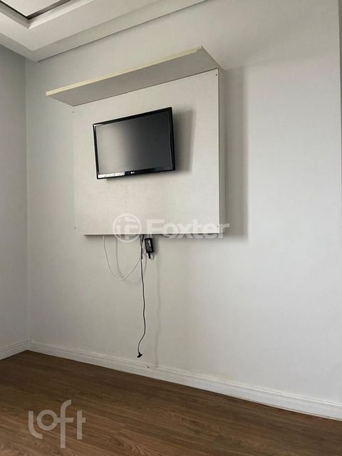 Image 10 - 887885