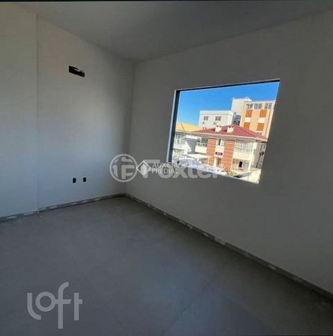 Image 7 - 887911