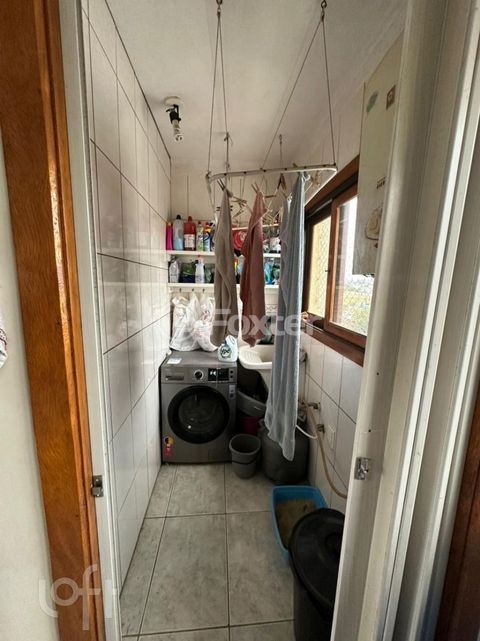Image 8 - 887915