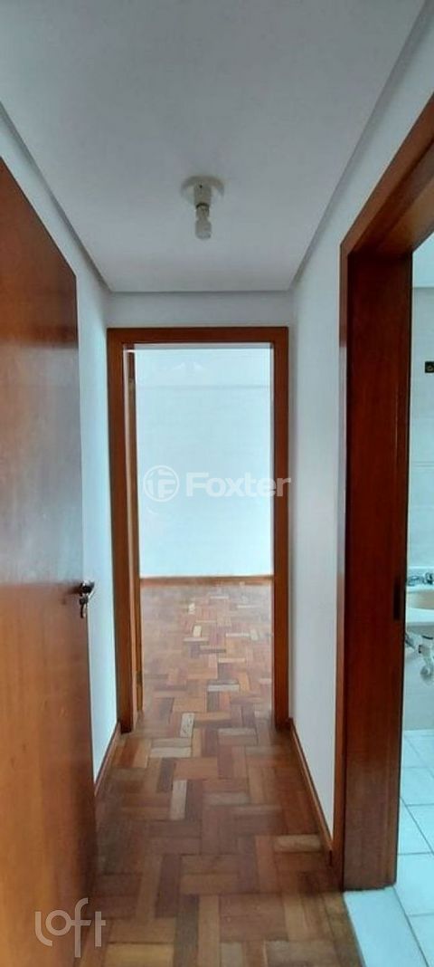 Image 11 - 887925