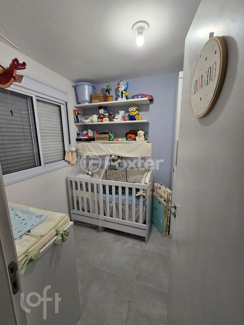 Image 7 - 887930