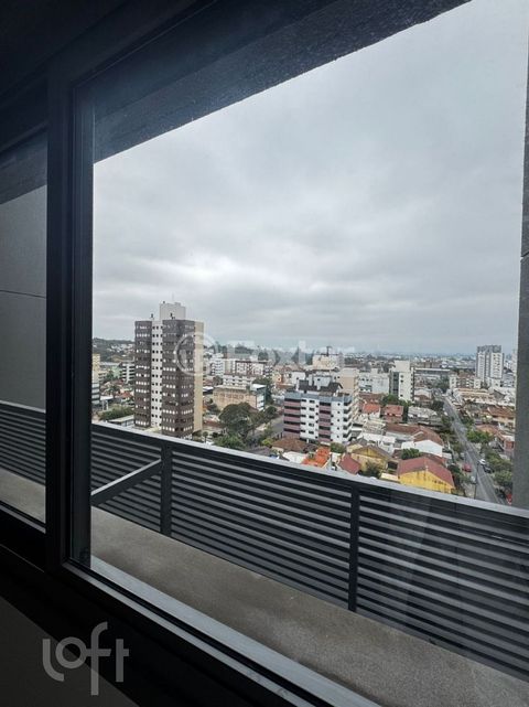 Image 12 - 887931