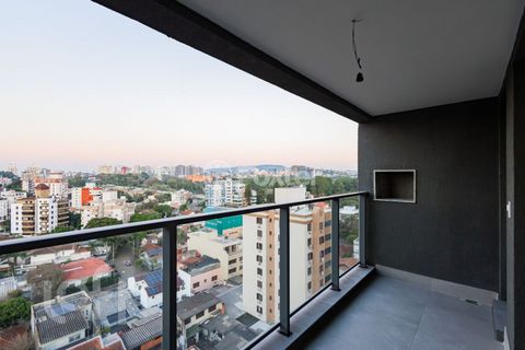 Image 12 - 887931