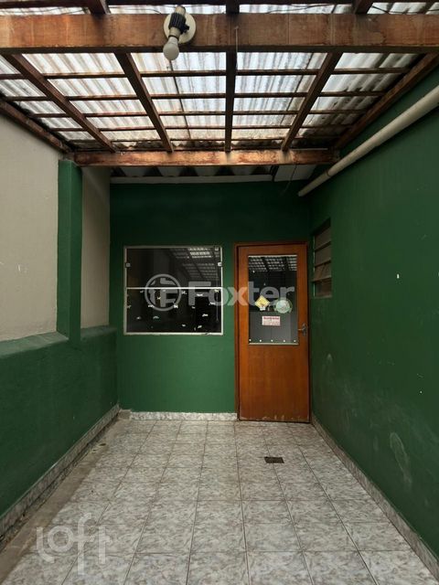 Image 4 - 887944