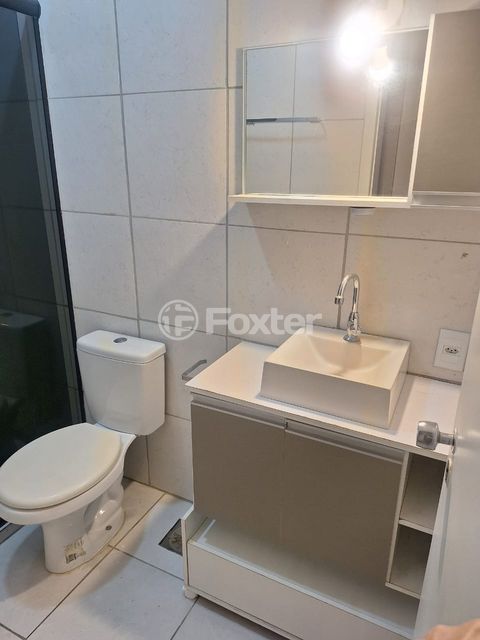 Image 7 - 887956