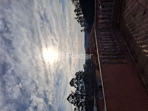 Image 10 - 887962