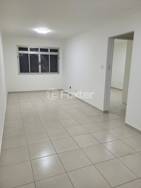 Image 9 - 887966