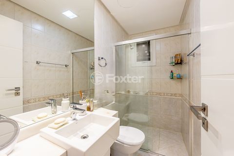 Image 7 - 887973