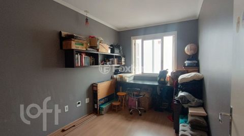 Image 19 - 887977
