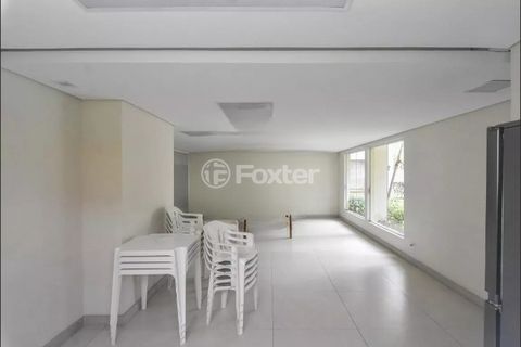 Image 3 - 887996