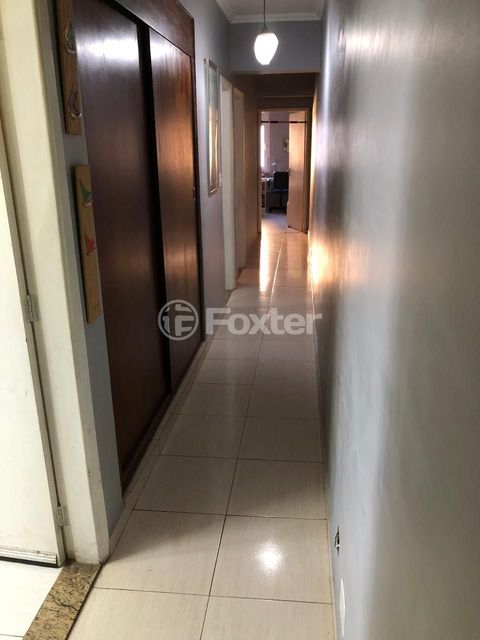 Image 8 - 888001