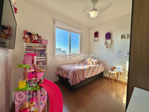 Image 17 - 888002