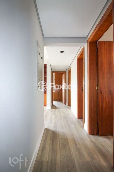 Image 8 - 888046
