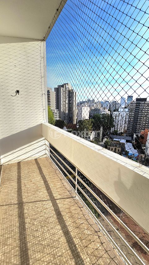 Image 9 - 888048